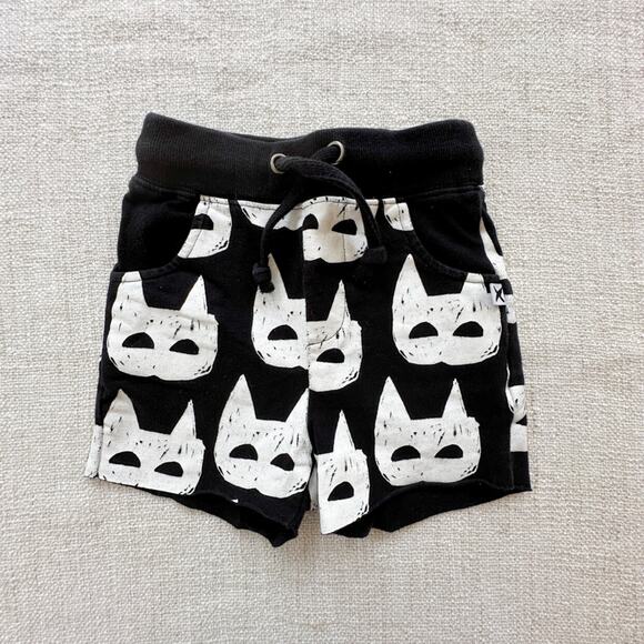 Minti Black and White Cat Shorts EUC Size 2 - Picture 1 of 6
